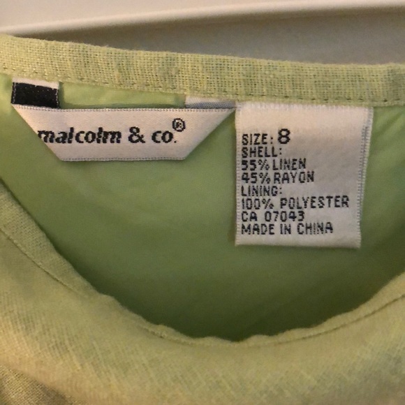 Green a-line skirt with pattern - Picture 3 of 3